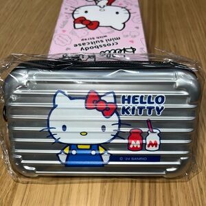 Hello Kitty Crossbody Mini Suitcase - Silver